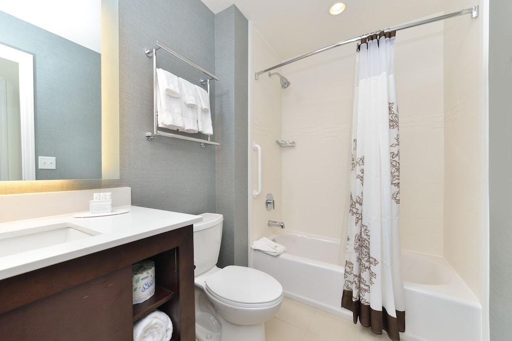 Hampton Inn & Suites Des Moines Downtown Экстерьер фото