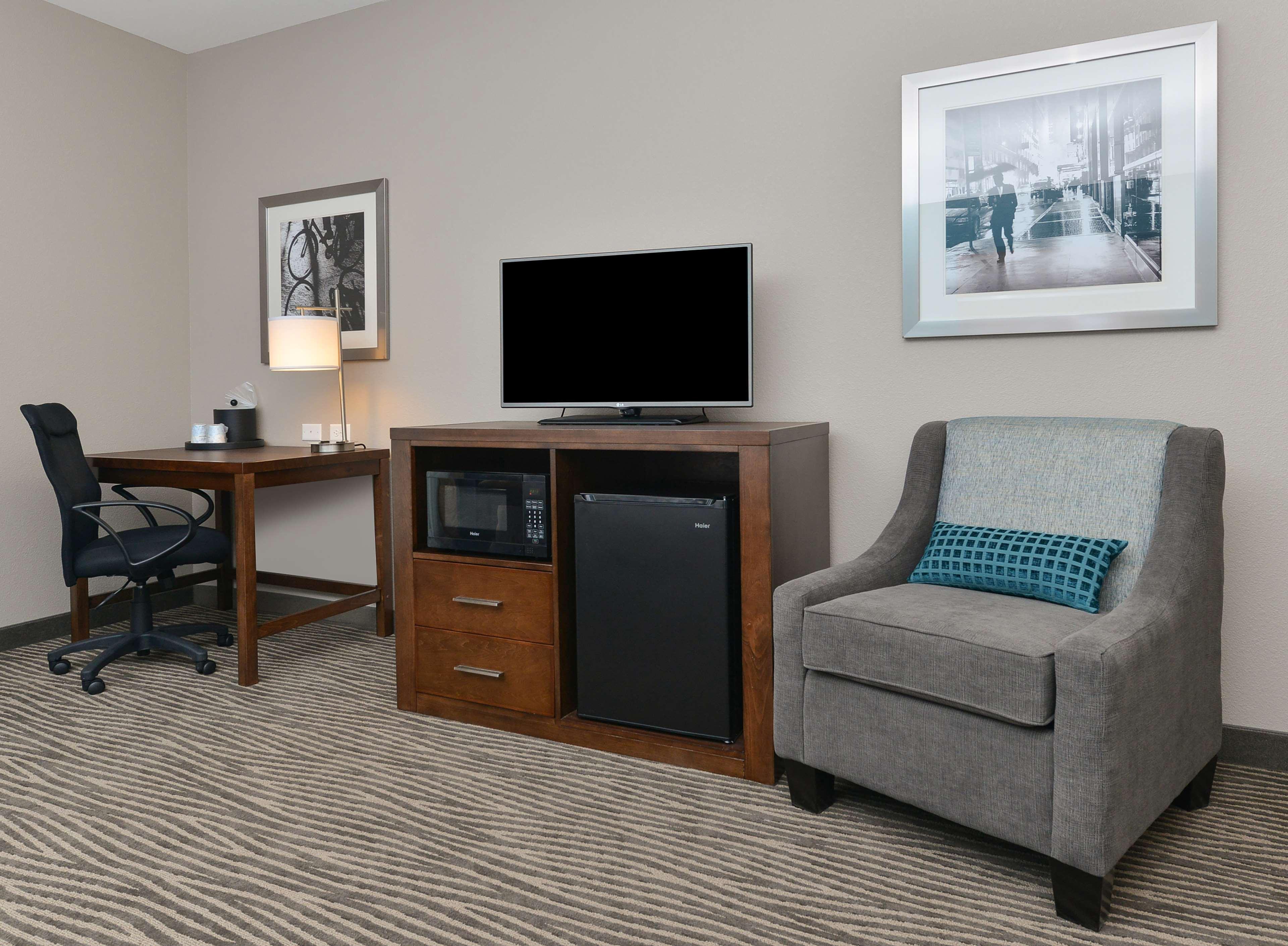 Hampton Inn & Suites Des Moines Downtown Экстерьер фото