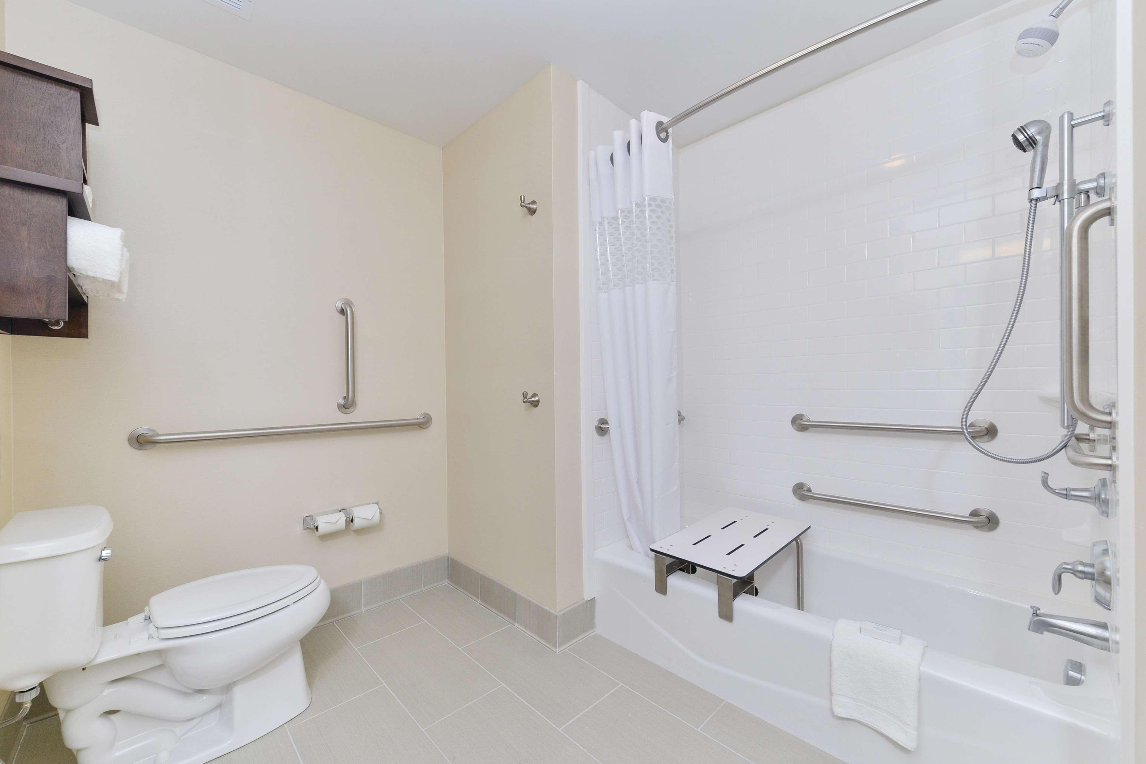 Hampton Inn & Suites Des Moines Downtown Экстерьер фото
