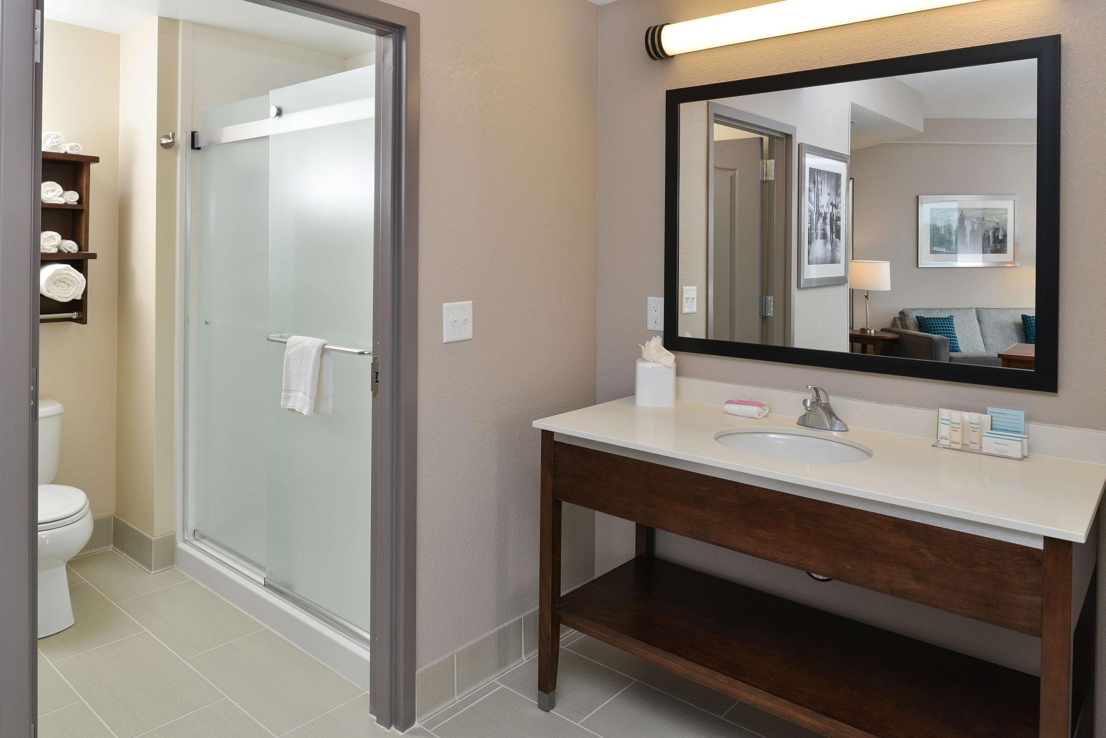 Hampton Inn & Suites Des Moines Downtown Экстерьер фото