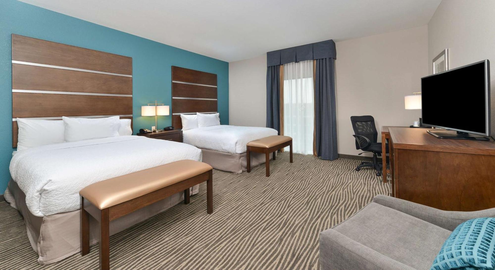 Hampton Inn & Suites Des Moines Downtown Экстерьер фото