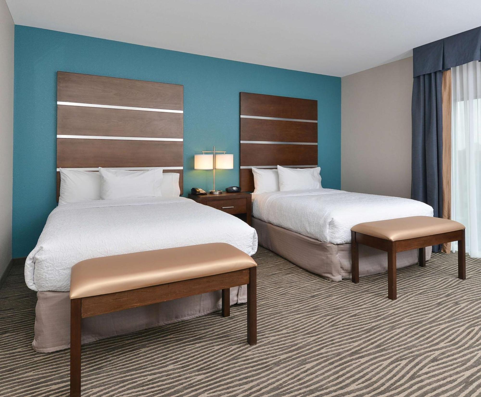 Hampton Inn & Suites Des Moines Downtown Экстерьер фото