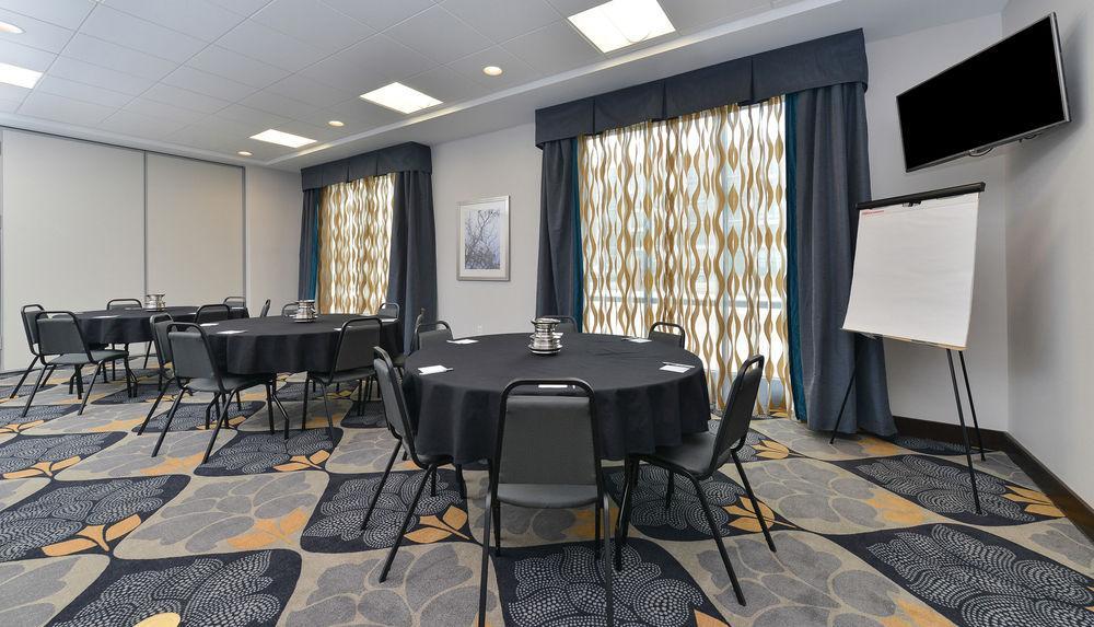 Hampton Inn & Suites Des Moines Downtown Экстерьер фото