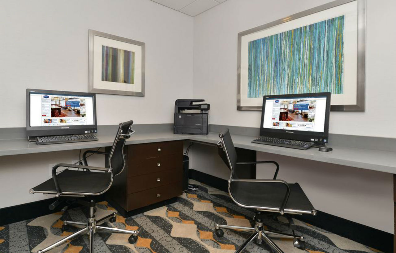 Hampton Inn & Suites Des Moines Downtown Экстерьер фото